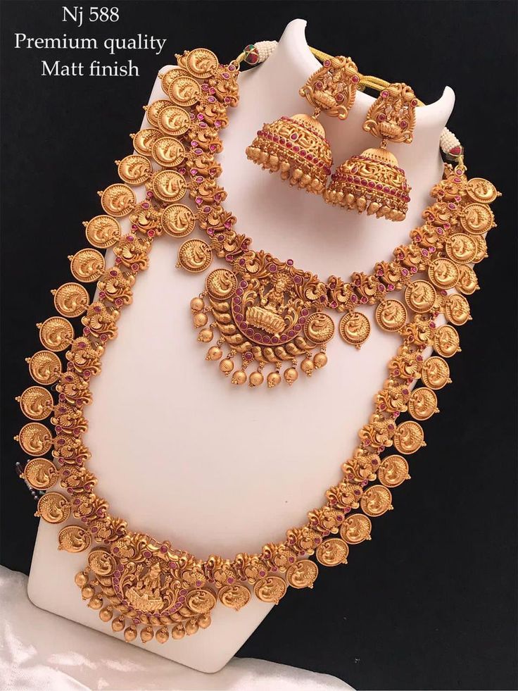 Maharani Maalai Designer Necklace Set